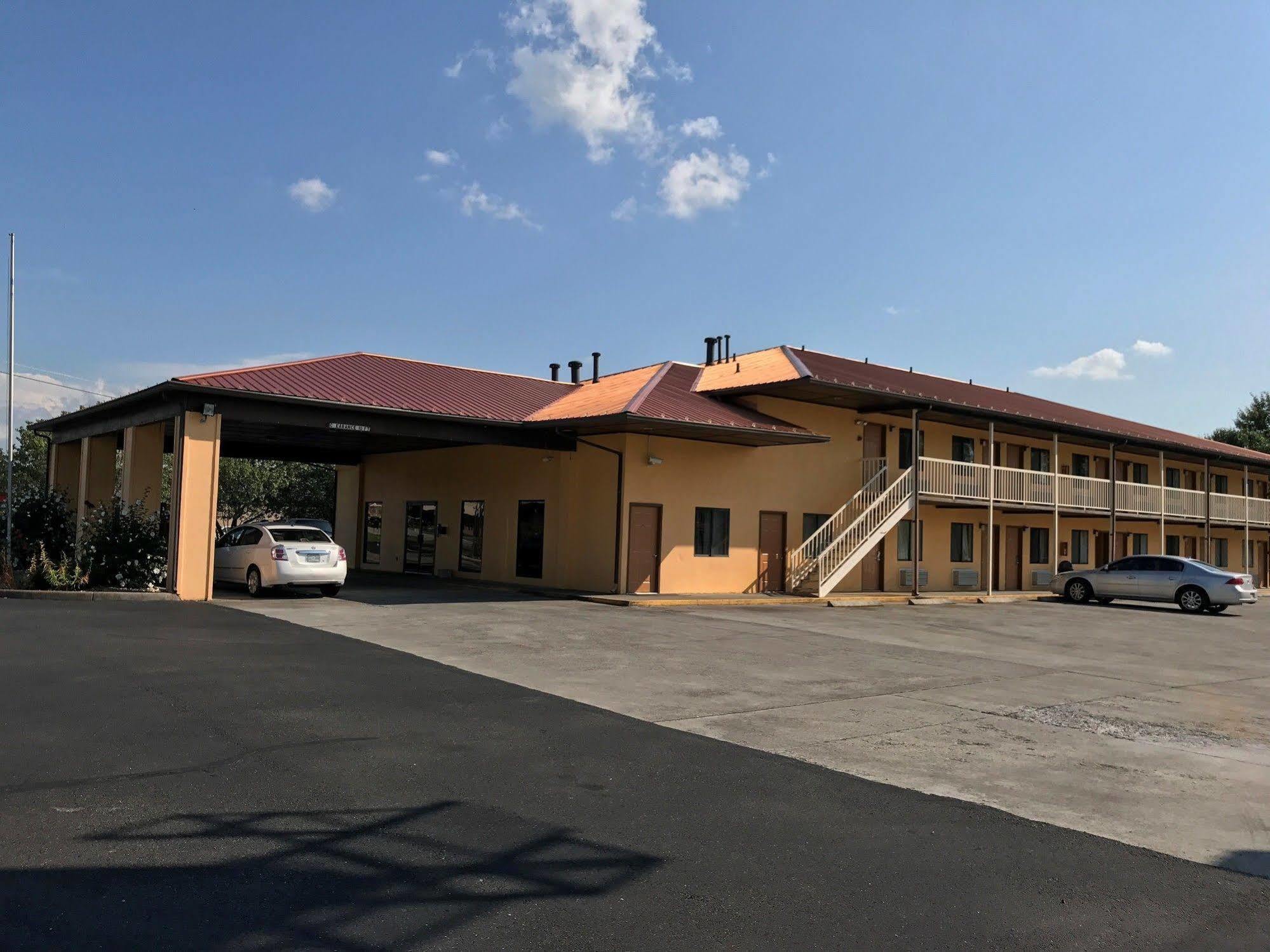 Motor Inns Of America Madisonville Экстерьер фото