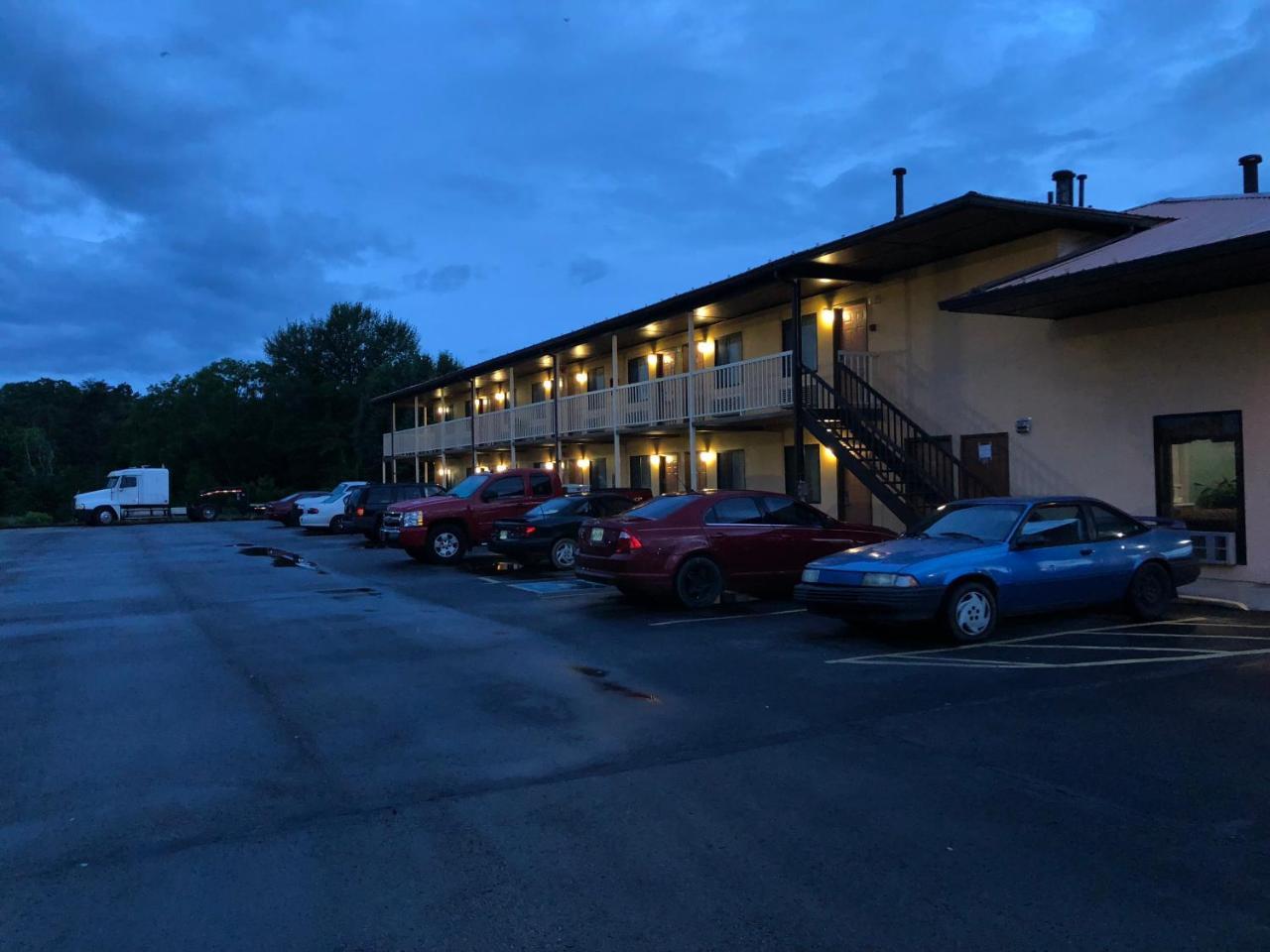 Motor Inns Of America Madisonville Экстерьер фото
